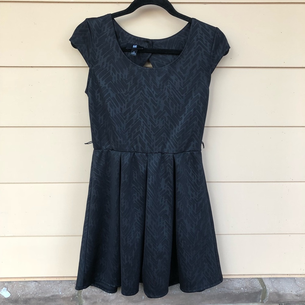 Little Black Dress - Picture 2 of 5